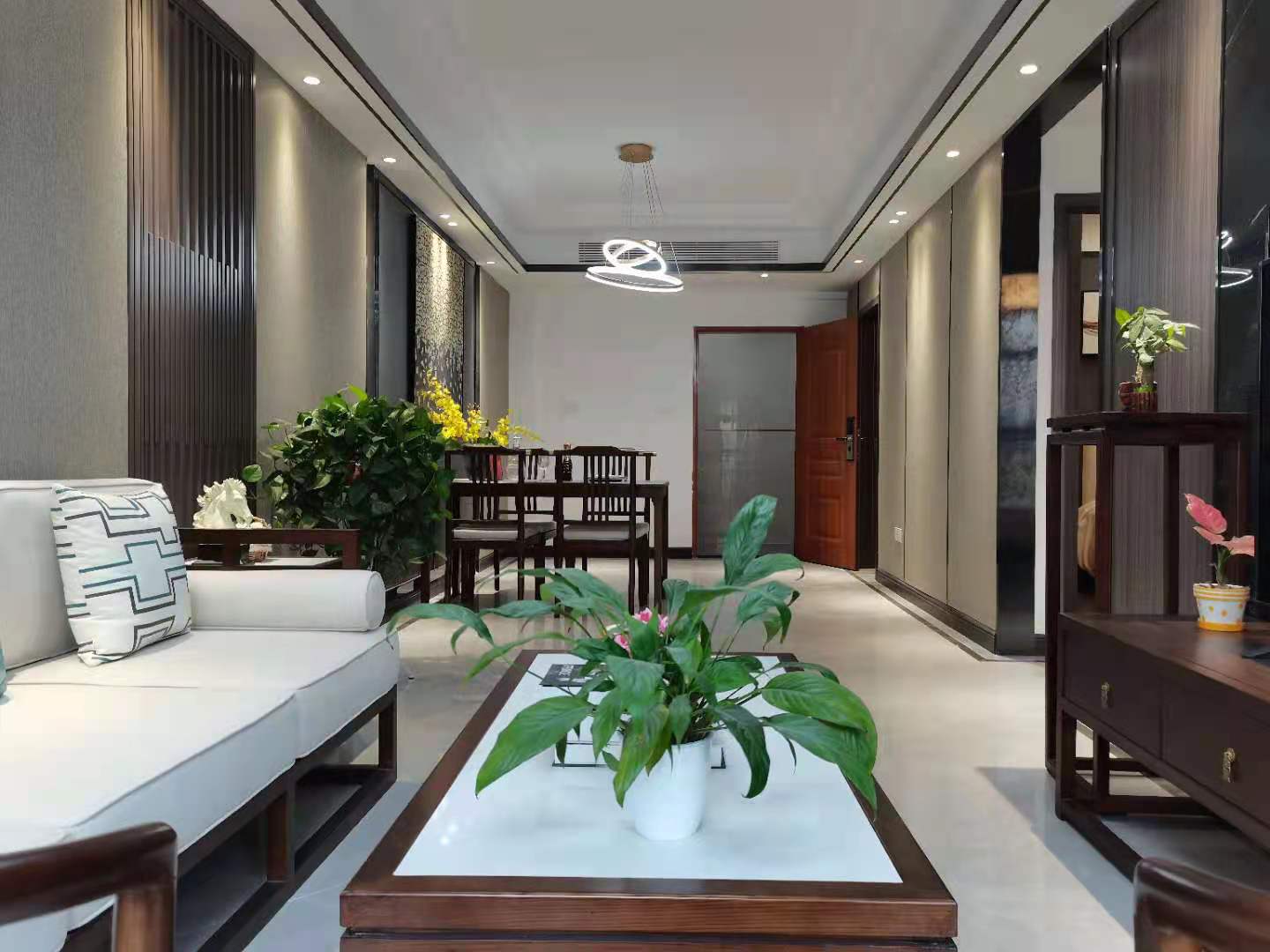 東莞橫瀝4棟村委統建樓東部銘城 村委過戶蓋章 通天然氣，自帶停車位 5280/m2(圖文)